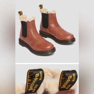 Dr. Marten's 2976 Leonore NEW! Faux Fur-Lined Chelsea Boots size 7 Women’s shoe